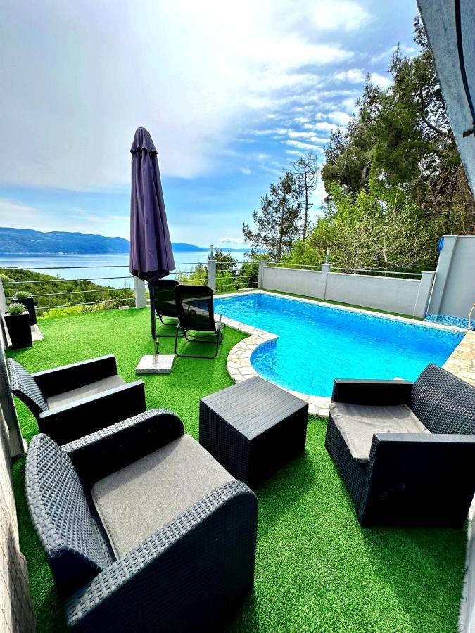 Apartments Plavcic โพลมิน ภายนอก รูปภาพ